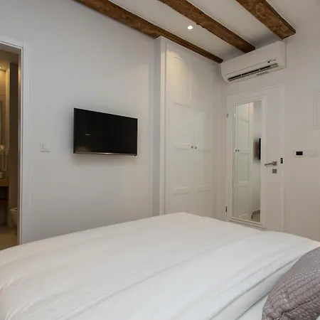 Hotel Bifora Heritage Trogir