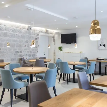 Hotel Bifora Heritage Trogir