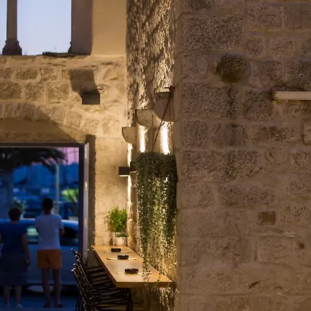 Hotel Bifora Heritage Trogir