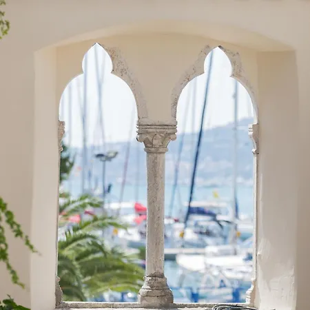 Hotel Bifora Heritage Trogir